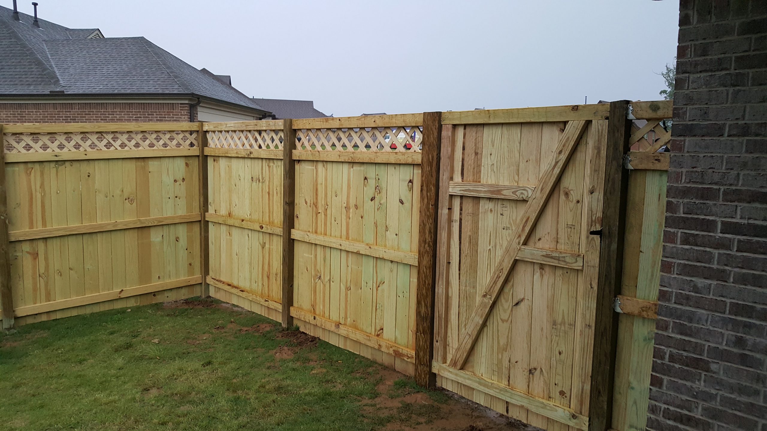 Wood Fences – Alliance Roofing and Fencing of Massachusetts